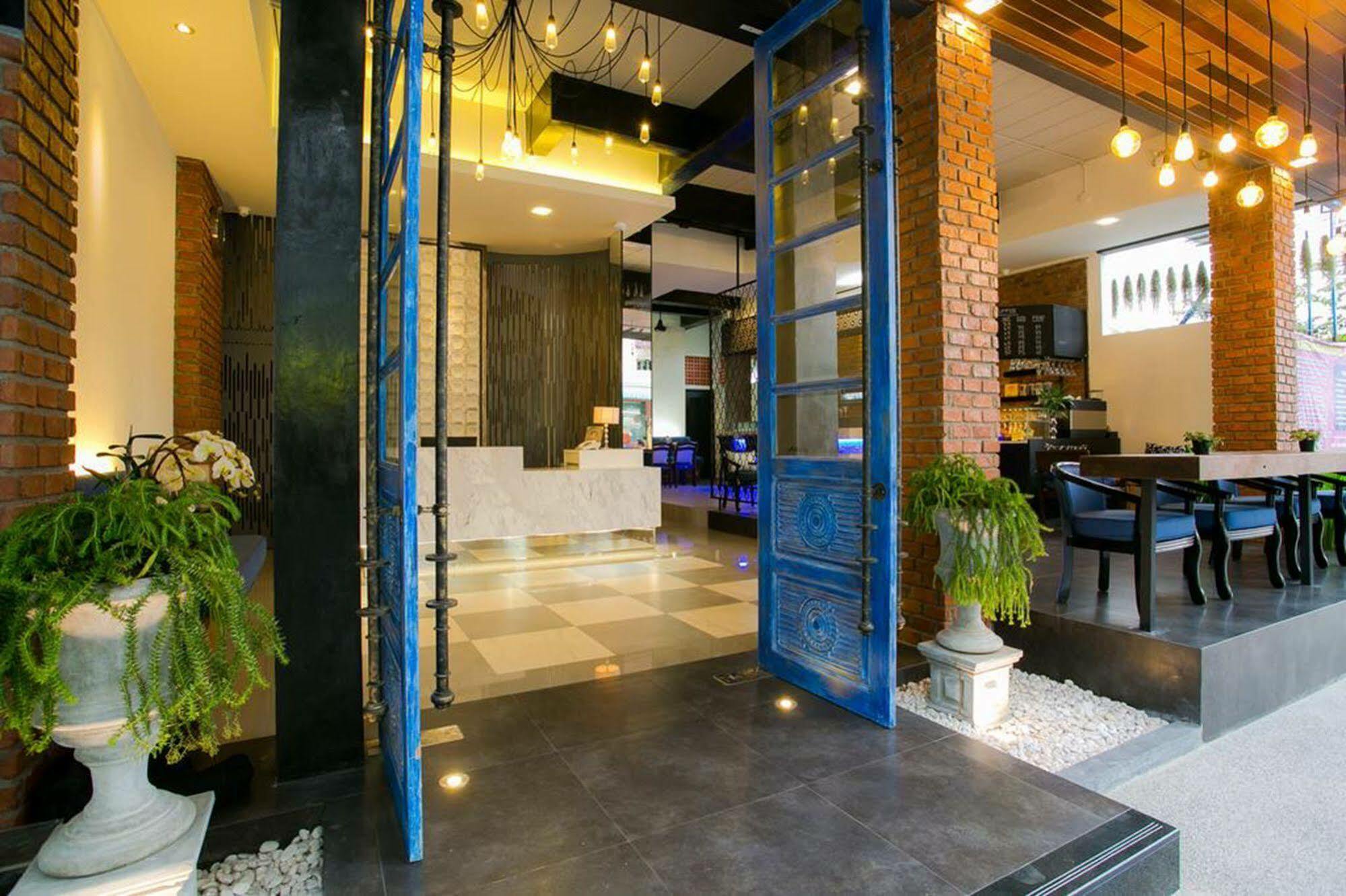 Hotel The House Patong Exterior foto